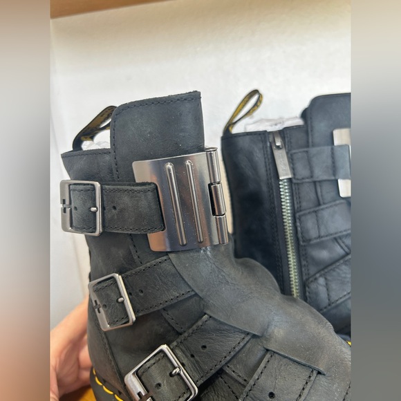 Dr. Martens Jadon Hinge Buckle Antique - Picture 4 of 13